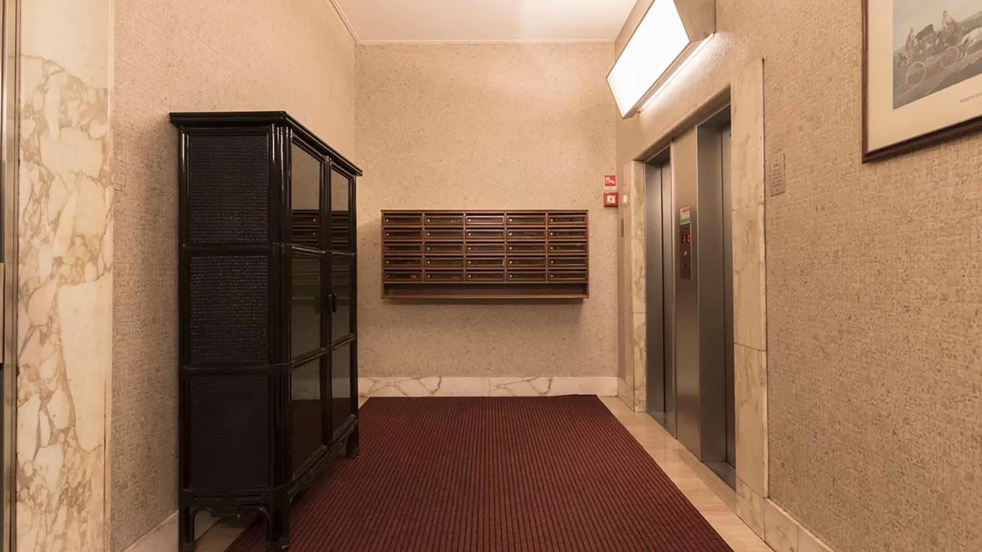 Classbnb - Two Apartments 400 Meters From The Duomo Milan Luaran gambar