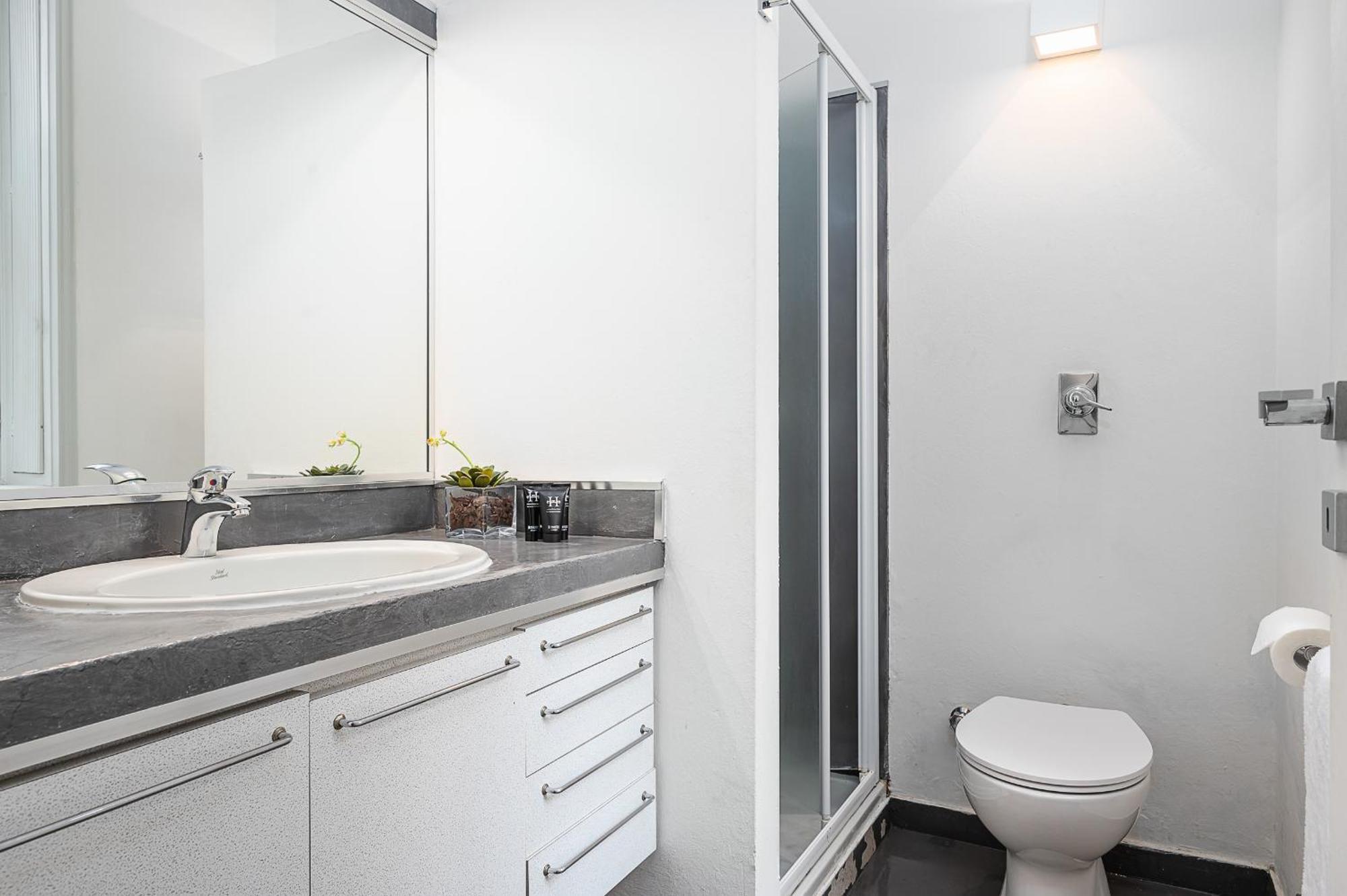 Classbnb - Two Apartments 400 Meters From The Duomo Milan Luaran gambar